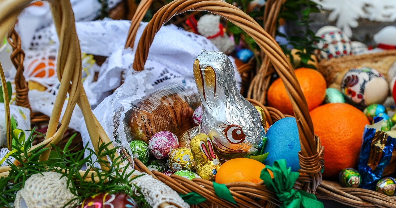 Ko į šventinimo krepšelį dėti pavojinga: kunigai perspėja dėl vieno produkto