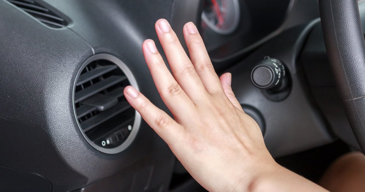 Įjungėte šildymą, bet posūkiuose pučia šaltai? Priežastis nustebins net patyrusius vairuotojus
