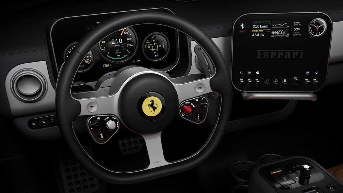 „Ferrari“ pristatė „Luce“ elektromobilio saloną: Jony Ive detalės primena „Apple“ estetiką