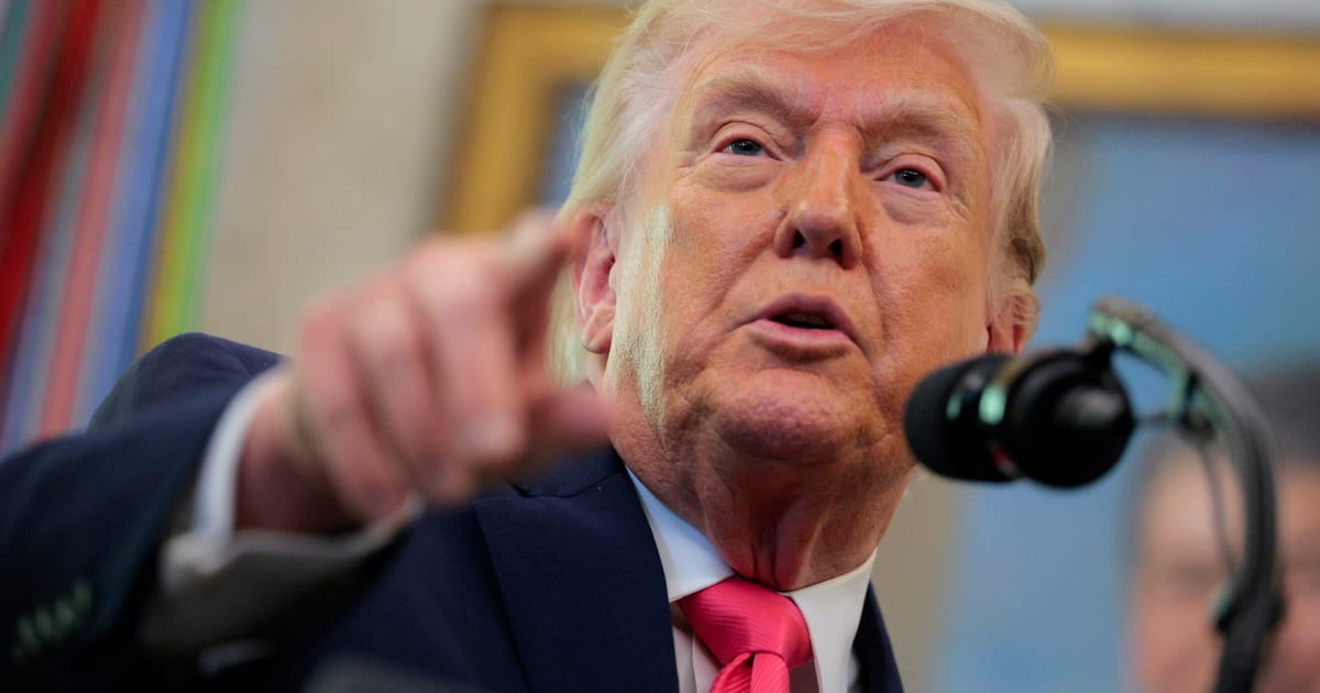 Trumpo signalai dėl Irano glumina Europą: pagalba Hormuzo sąsiauriui įstrigusi
