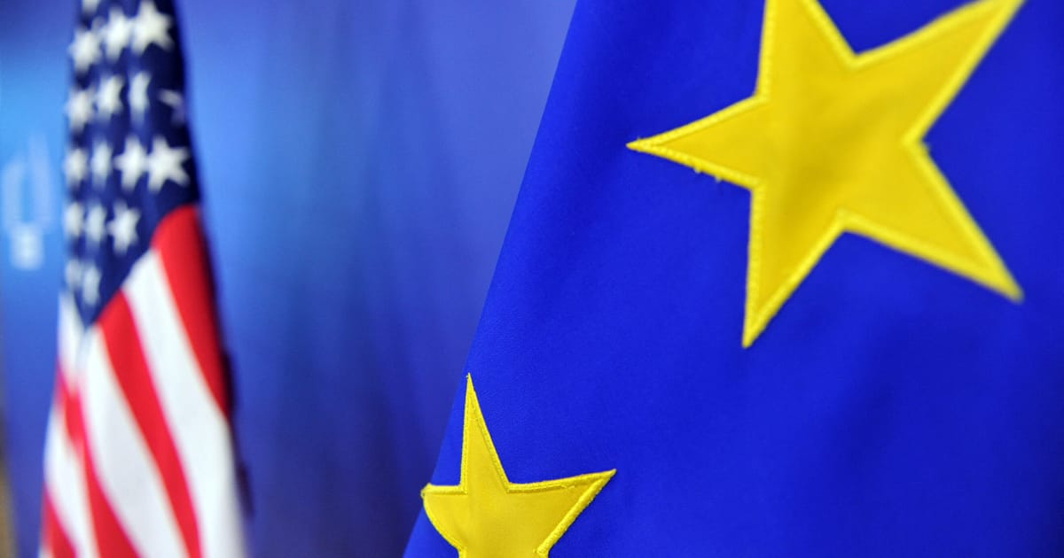 Trumpo pasiuntinys EU spaudžia: Parlamentas privalo pritarti sandoriui – kitaip bus katastrofa