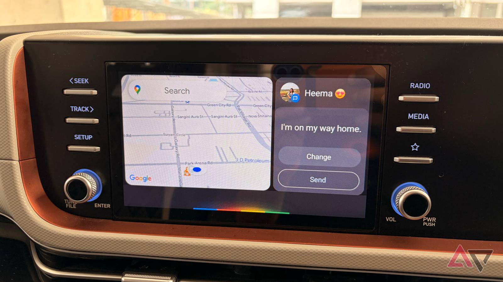 Po kovo atnaujinimo „Pixel“ savininkai šokiruoti: „Android Auto“ nebeįsijungia be triuko