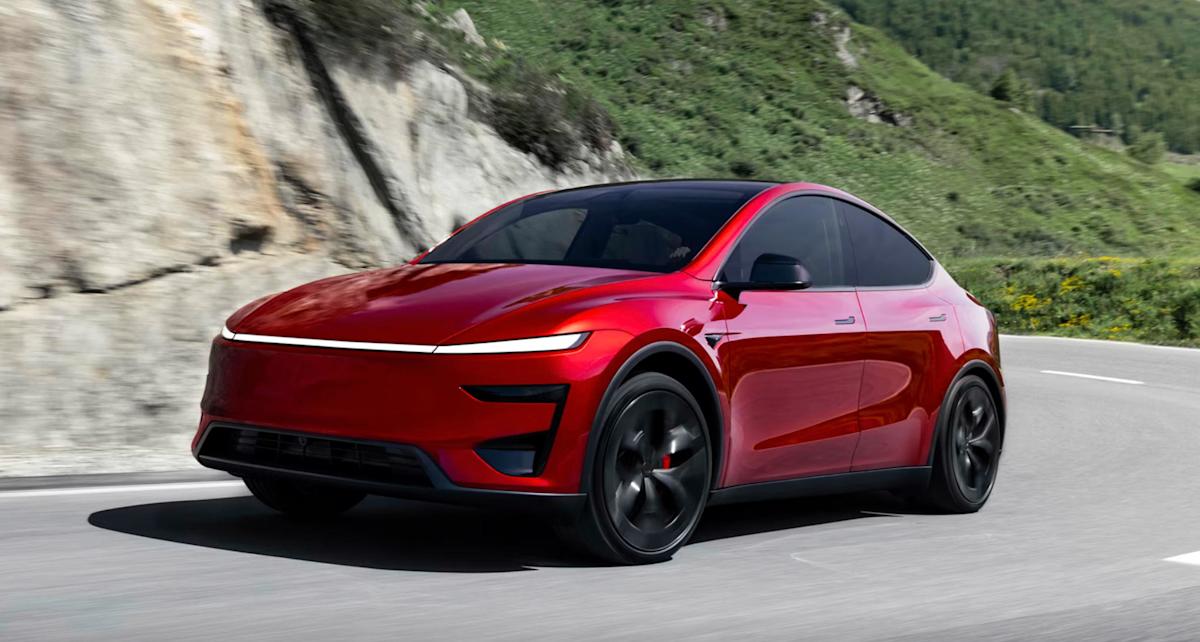 „Tesla“ smogia pirkėjams: naujuose „Model 3“ ir „Model Y“ juostos laikymas – už 99 USD/mėn.