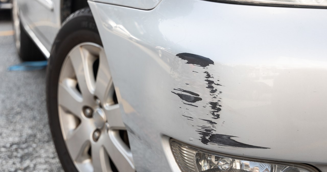 Įbrėžėte svetimą automobilį stovėjimo aikštelėje? Viena klaida gali baigtis rimtais nemalonumais