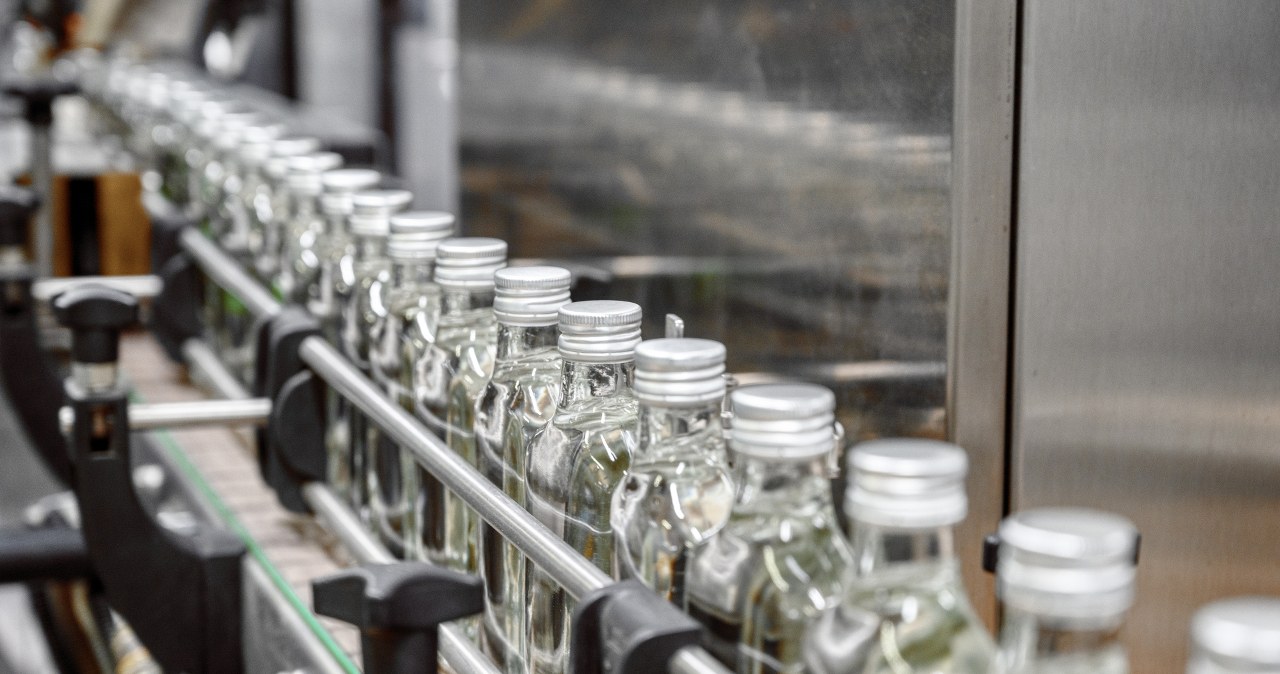 Rusiją po invazijos į Ukrainą užliejo alkoholizmo banga: skaičiai šokiruoja net Maskvoje