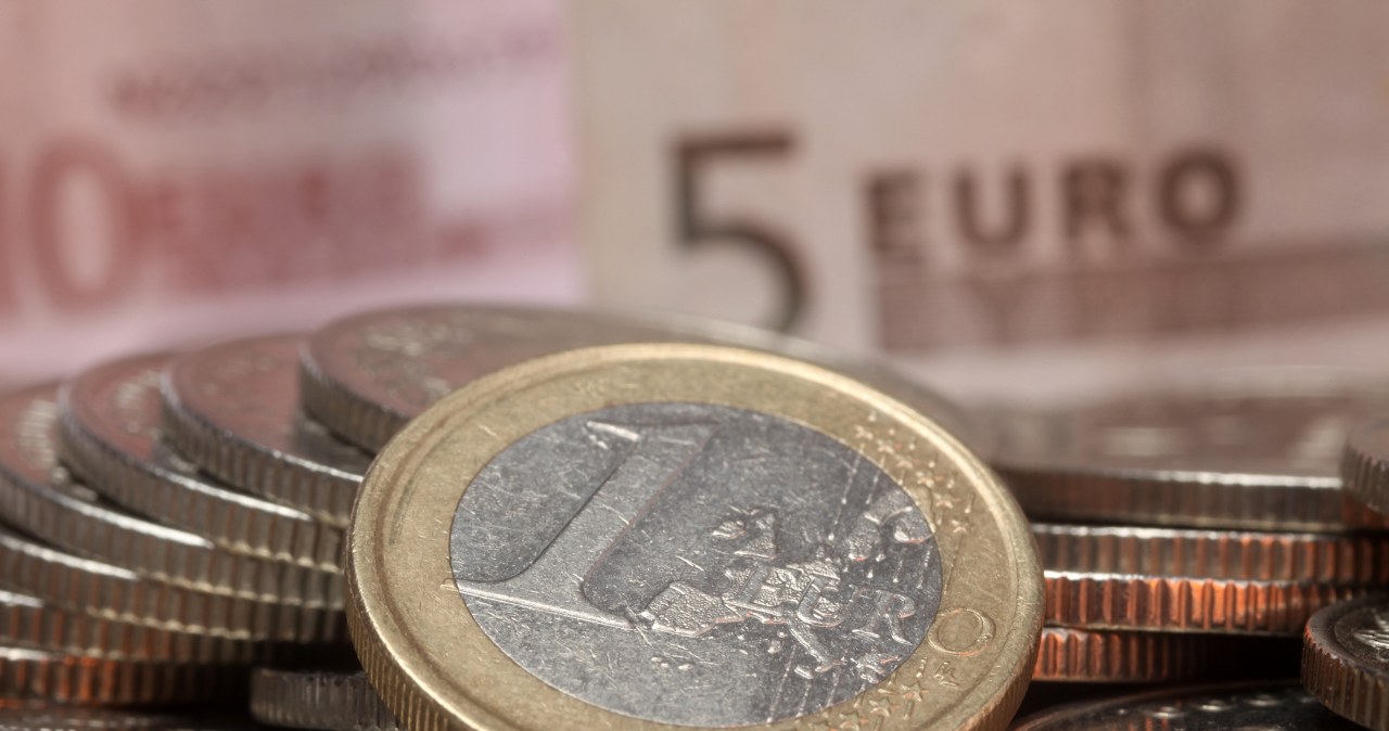 Zlotas ar euras Lenkijoje: ką numato ES sutartys ir kokios kliūtys dar stabdo euro įvedimą