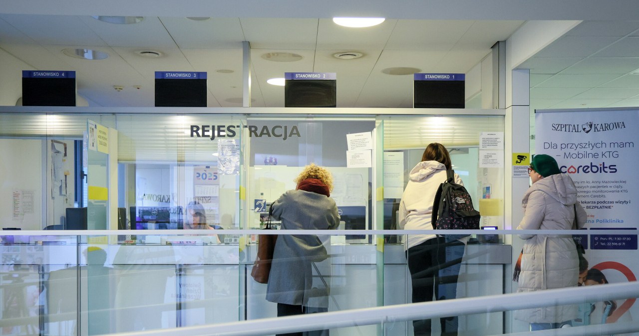 Lenkijos NFZ perspėja: minimalios algos įstatymas sveikatos apsaugai gali kainuoti 16 mlrd. eurų