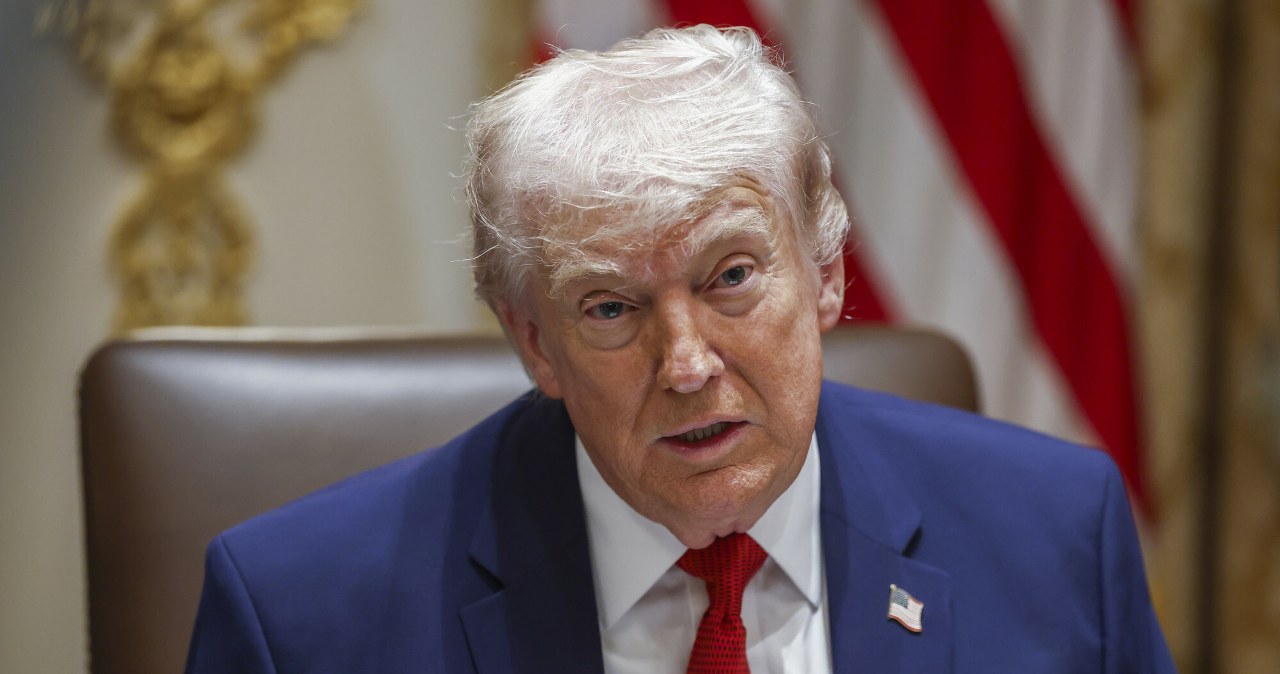 Benzino kainos JAV vėl kyla iki rekordų: rinkėjų nuotaikos prastėja, spaudimas Trumpui auga