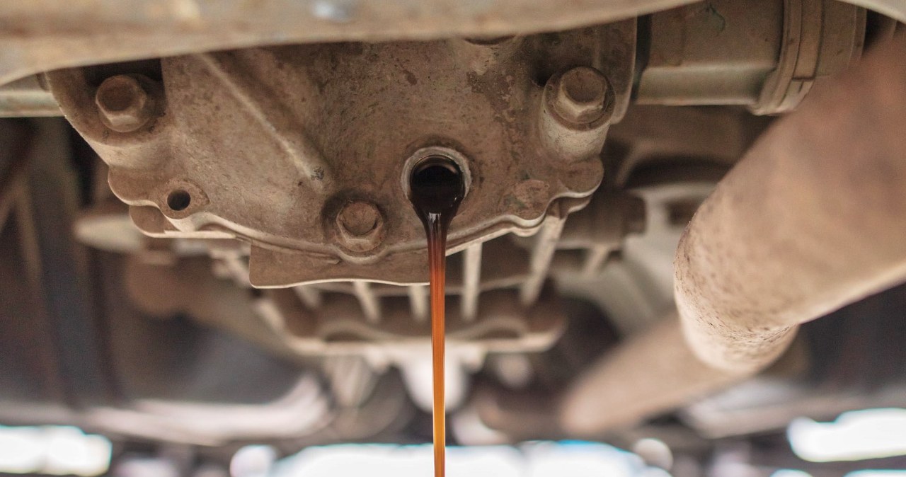 Mechanikas turėjo tik pakeisti alyvą: pamatęs 280 tūkst. km ridą liko be žado