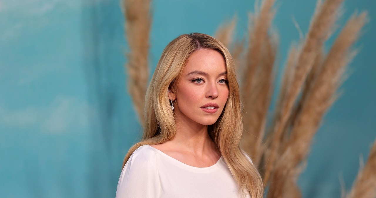 Sydney Sweeney nustebino „Euforijos“ premjeroje: vintažinė „Pierre Cardin“ suknelė pavergė visus