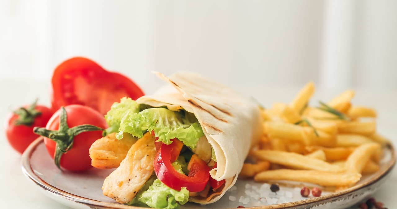 Kebabą paliksi už nugaros: tortilija su traškiu halloumi sūriu tapo nauju interneto hitu