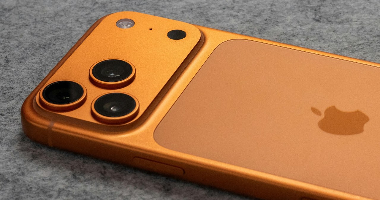 „Apple“ iPhone 18 paslaptys lenda į viešumą: mažesnė Dynamic Island ir sulankstomas Ultra