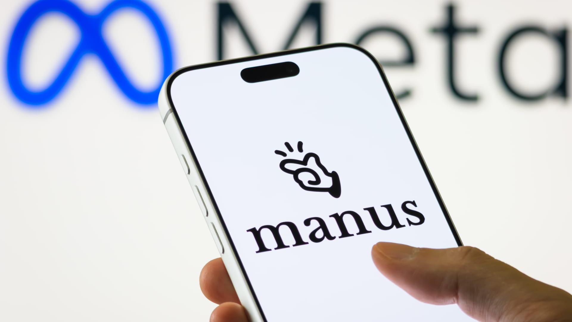 Kinijos smūgis „Meta“: liepia atsitraukti nuo 1,8 mlrd. eurų sandorio dėl DI startuolio
