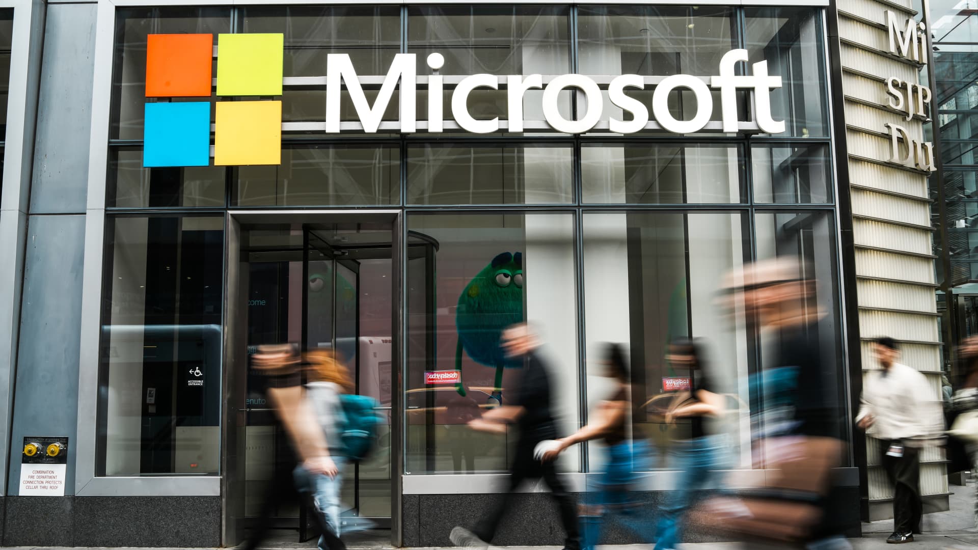 Įtampa Artimuosiuose Rytuose, „Microsoft“ išperkamosios ir „Starbucks“ pokyčiai: kas laukia rinkų