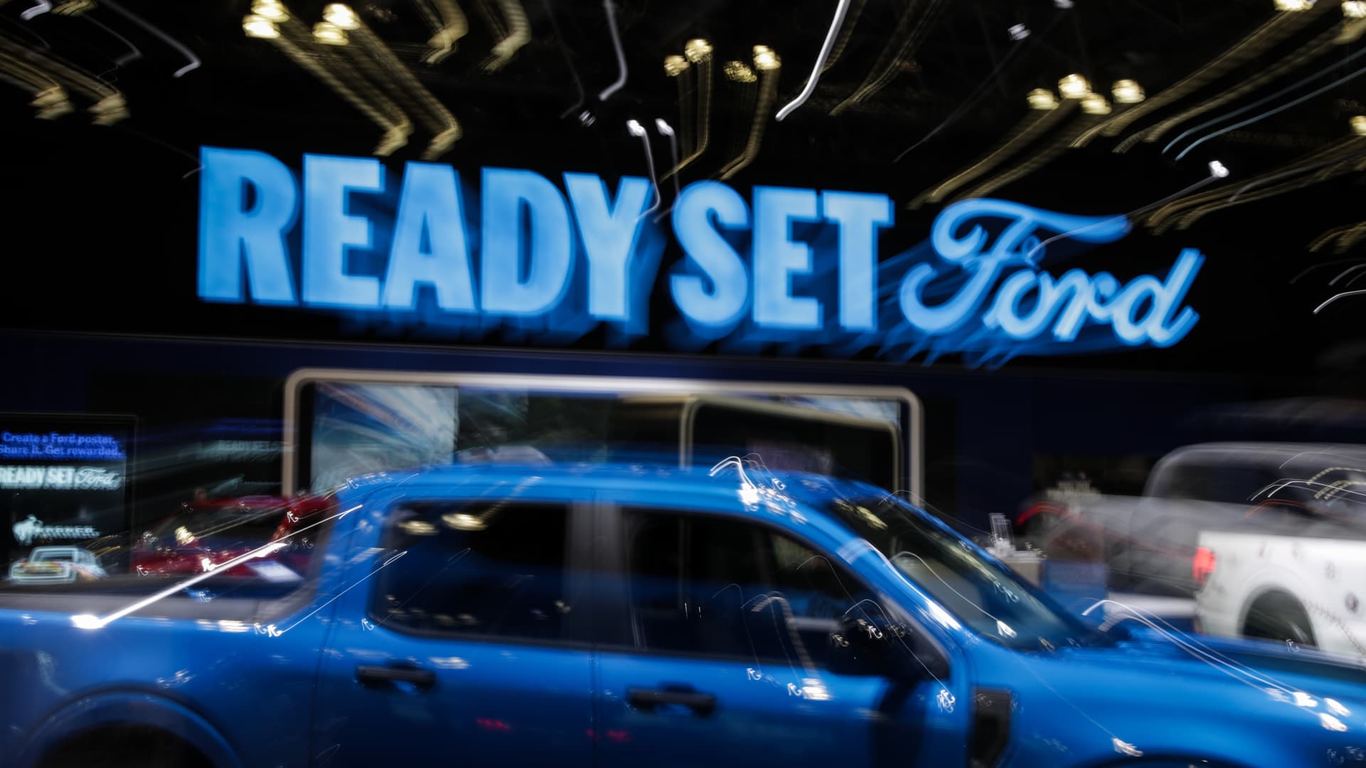 „Ford“ kelia 2026 metų prognozę: 1,2 mlrd. eurų tarifų grąžinimas uždengė brangstančias žaliavas