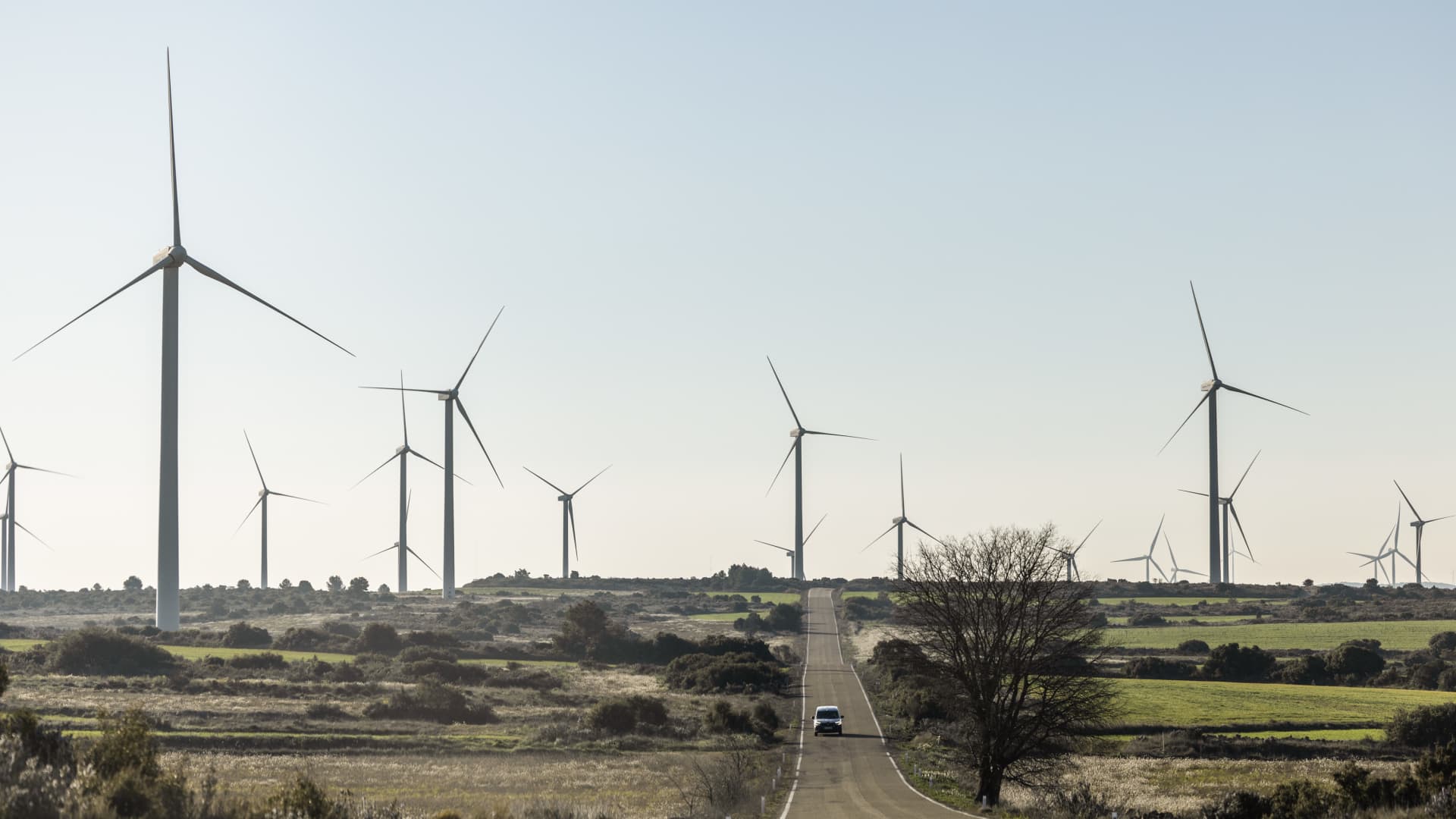 Ispanija giriasi energetiniu atsparumu po Irano karo, bet Trumpo grasinimai kelia nerimą