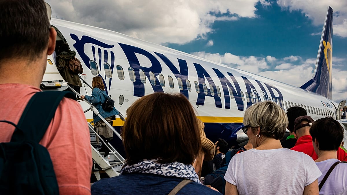 „Ryanair“ traukiasi iš Berlyno bazės: kaltina mokesčius ir 27 proc. kritusį srautą