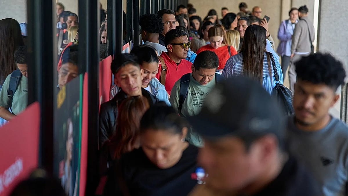 Ispanija ruošėsi chaosui dėl migrantų amnestijos, bet pareigūnų streikas staiga atšauktas