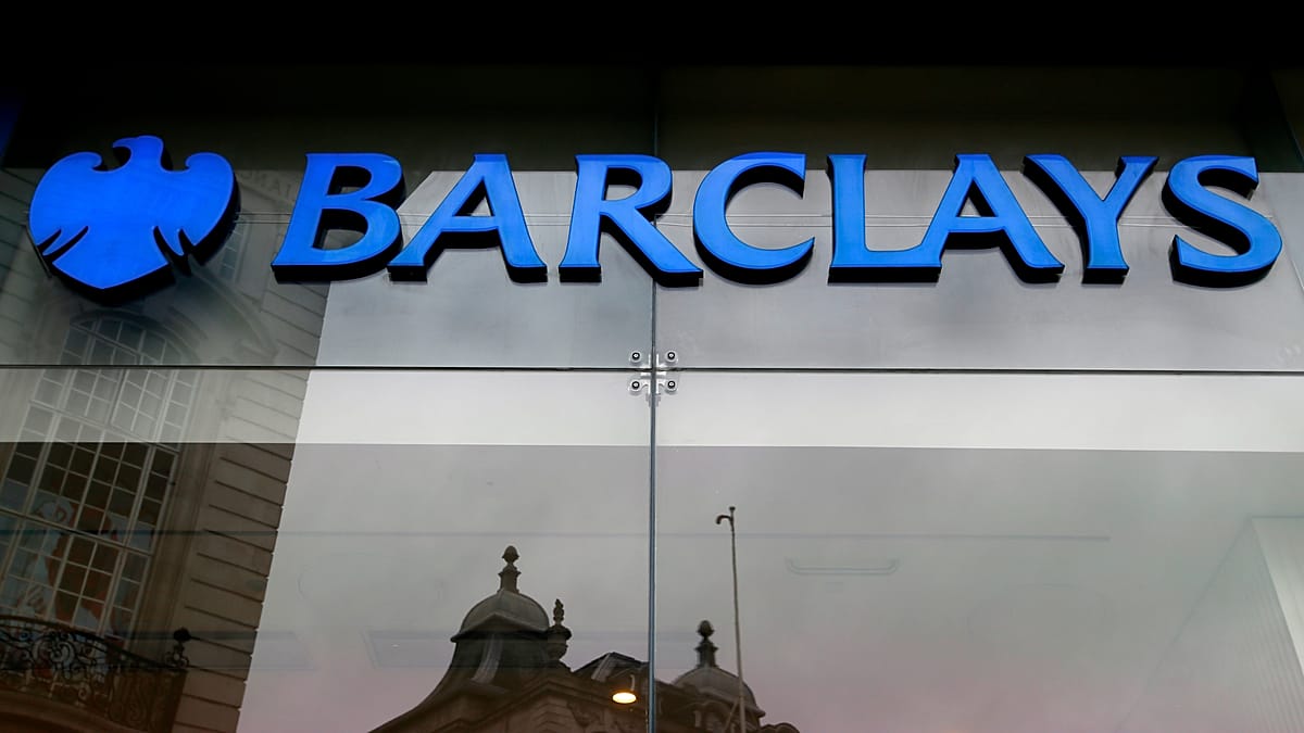 Irano karas supurtė rinkas: „BP“ pelnas šoktelėjo, „Barclays“ spaudžia paskolų nuostoliai