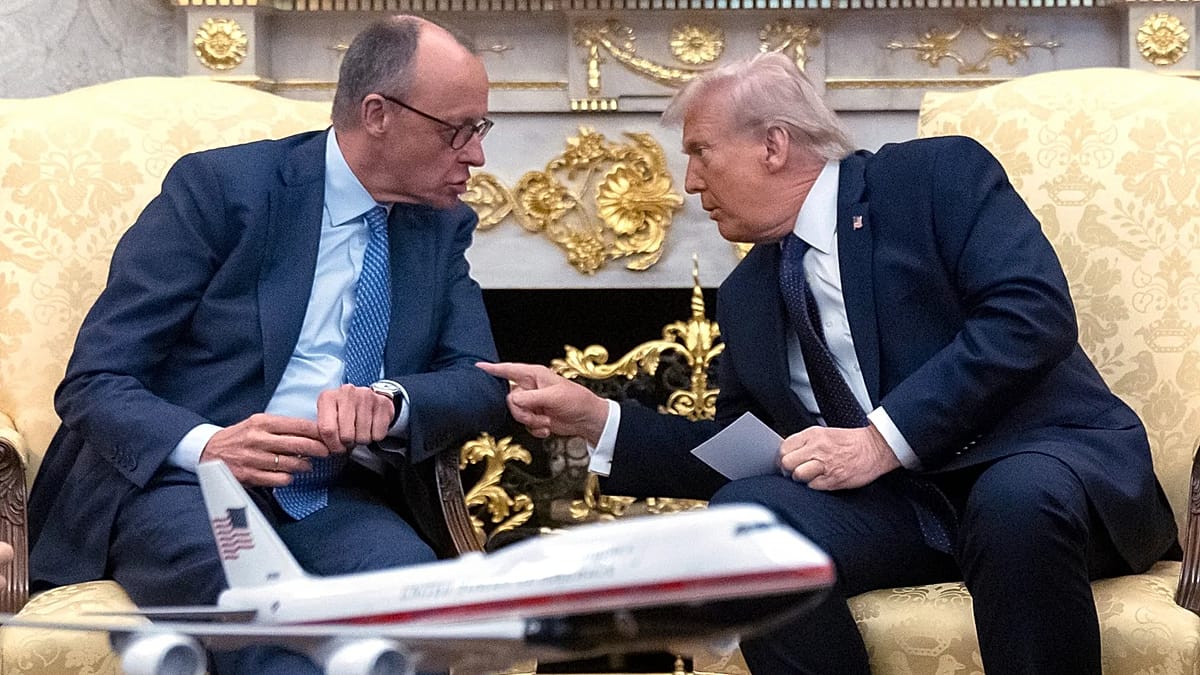 Trumpas perspėja dėl JAV karių mažinimo Vokietijoje: aštrus atsakas kancleriui Merzui
