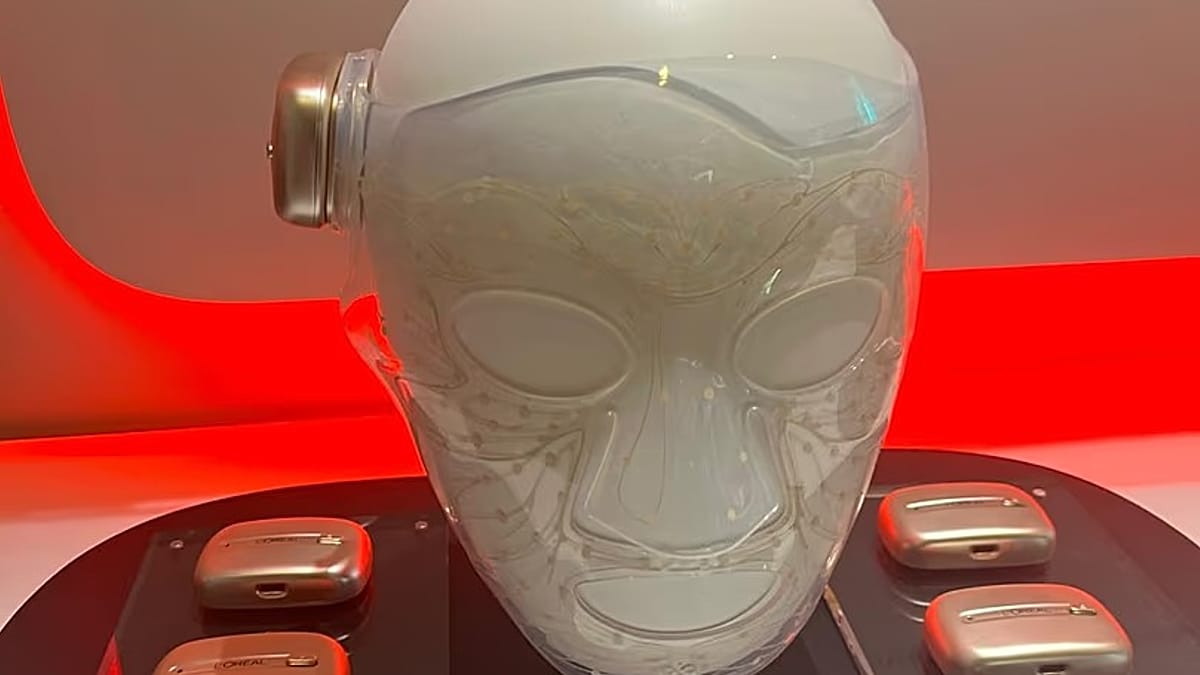 CES 2026 sveikatos technologijos stebina: nuo LED kaukių iki išmaniojo menstruacinio įkloto