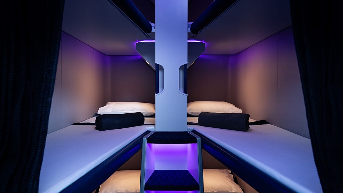 „Air New Zealand“ kelia kartelę: už 248 eurus siūlo lovas lėktuve – vietų bus vos kelios