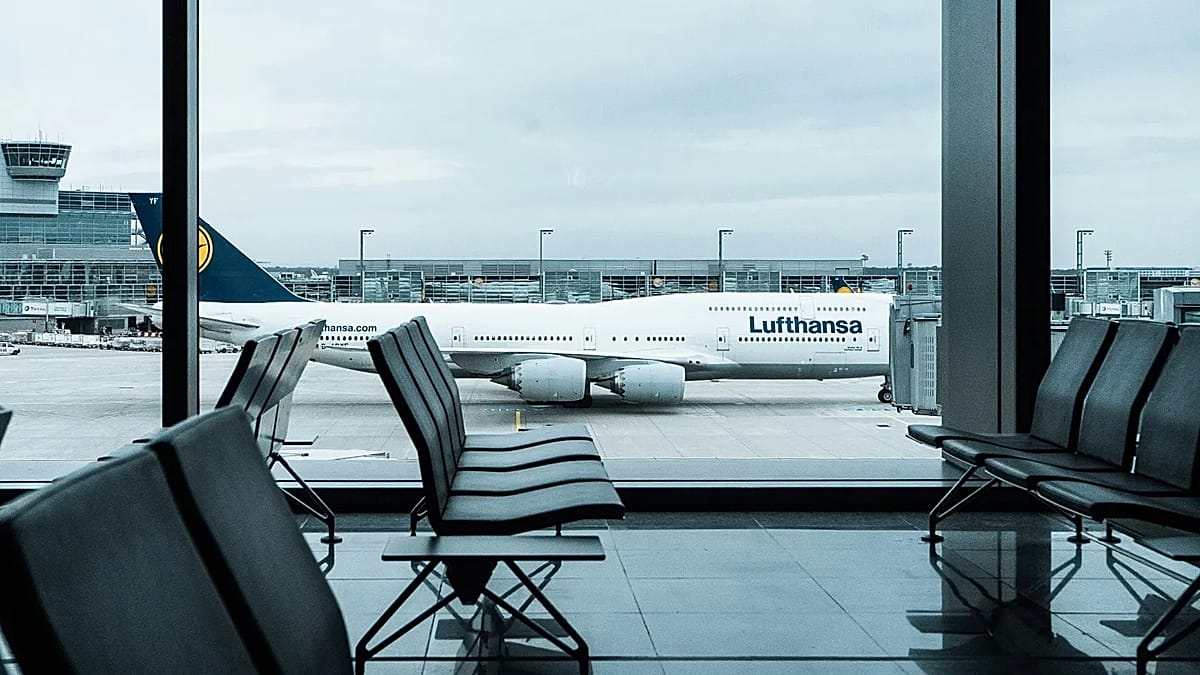 „Lufthansa“ laukia nauja pilotų streikų banga: įspėja apie chaosą Frankfurte ir Miunchene