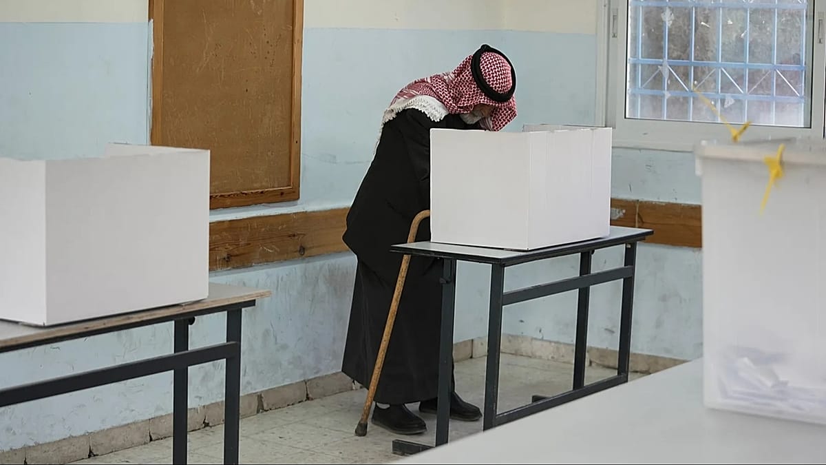 Vakarų Krante ir Gazos Deir al Balah vyksta savivaldos rinkimai: pirmas balsavimas nuo 2006 metų