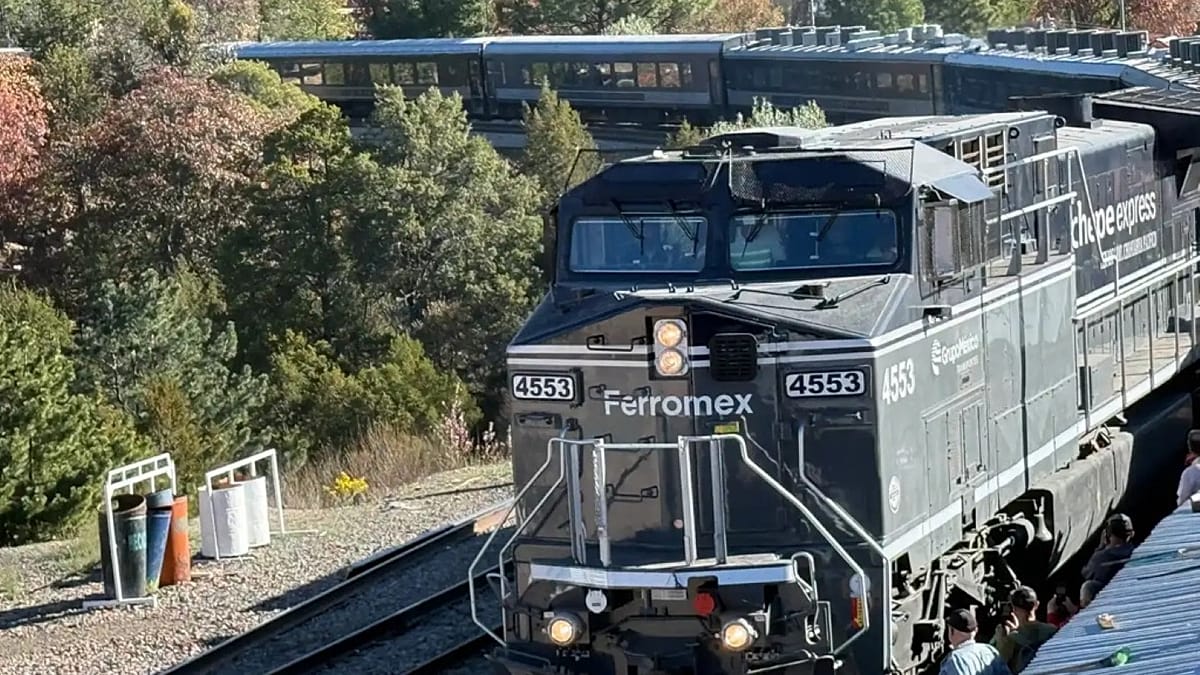 „Chepe Express“ kelionė Meksikoje: 350 km per kanjonus, tiltus ir Rarámuri pasaulį