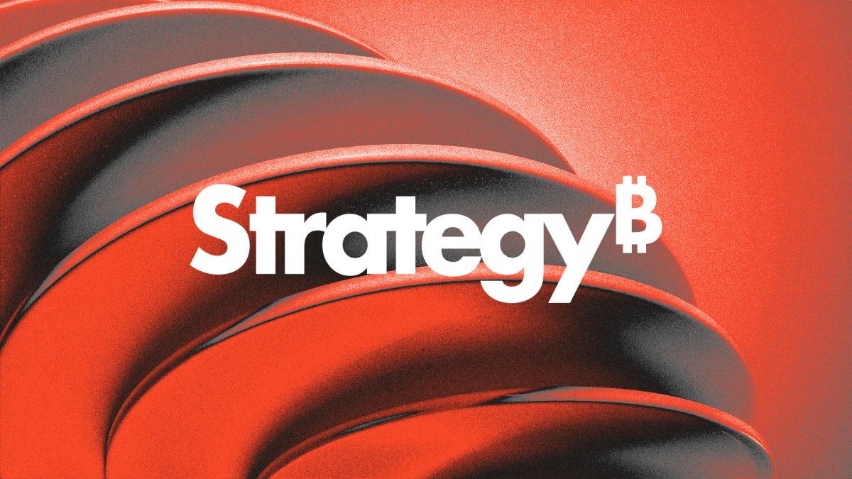 Strategy STRC akcijos ir bitkoino pirkimai: „Benchmark“ atmeta Ponzi kritiką, bet rizikos lieka