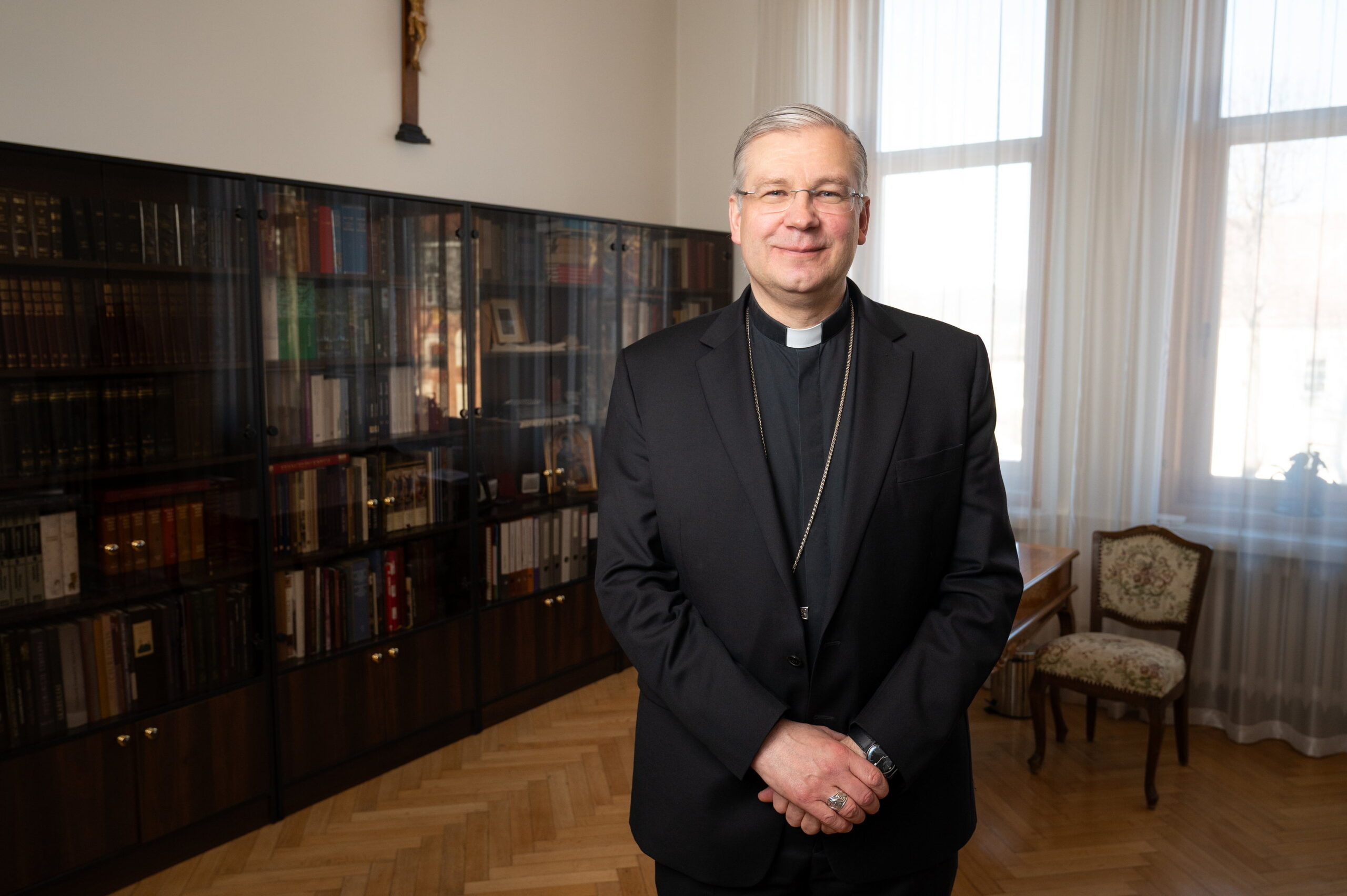 Arkivyskupas Kėvalas atvirai: kas iš tiesų vyksta Kaune – sužydėjimas ar tik graži iliuzija?