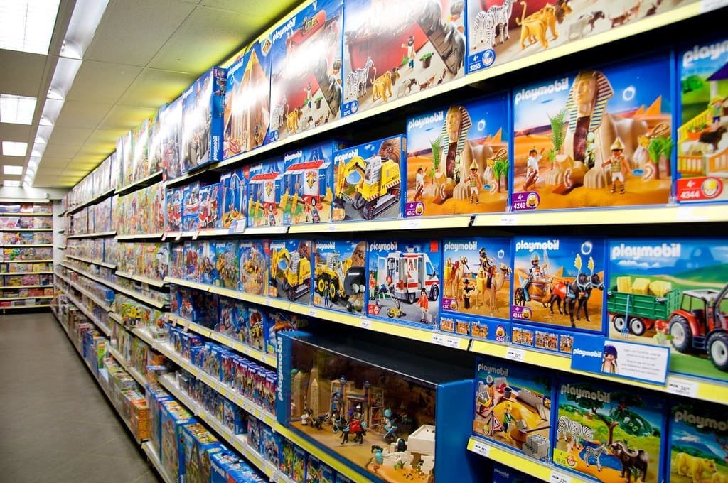 „Playmobil“ uždaro gamyklą Vokietijoje: darbo neteks apie 350 žmonių, planuojami platesni mažinimai