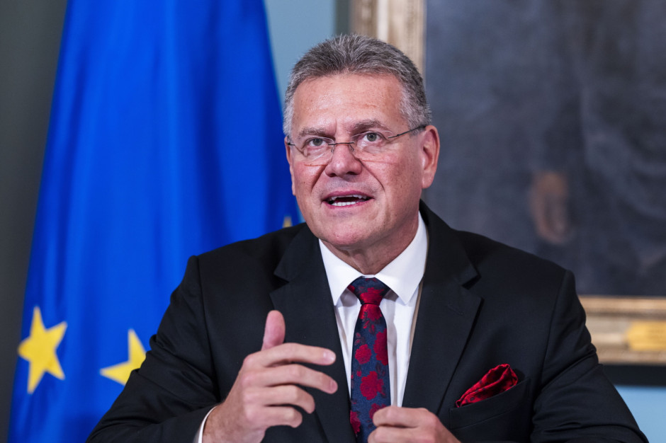 ES ir JAV susitarė dėl kritinių mineralų: Briuselis tikisi, kad JAV sankcijų Rusijos naftai neatšauks
