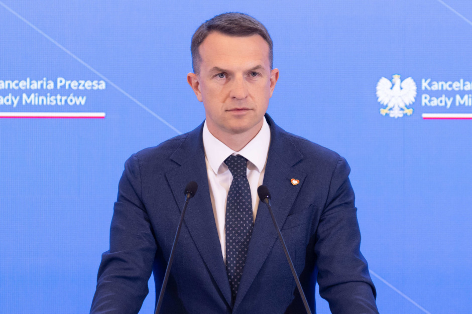 Nuo liepos Lenkijoje kils minimalūs atlyginimai medikams: rezidentams apie 1 980 eurų
