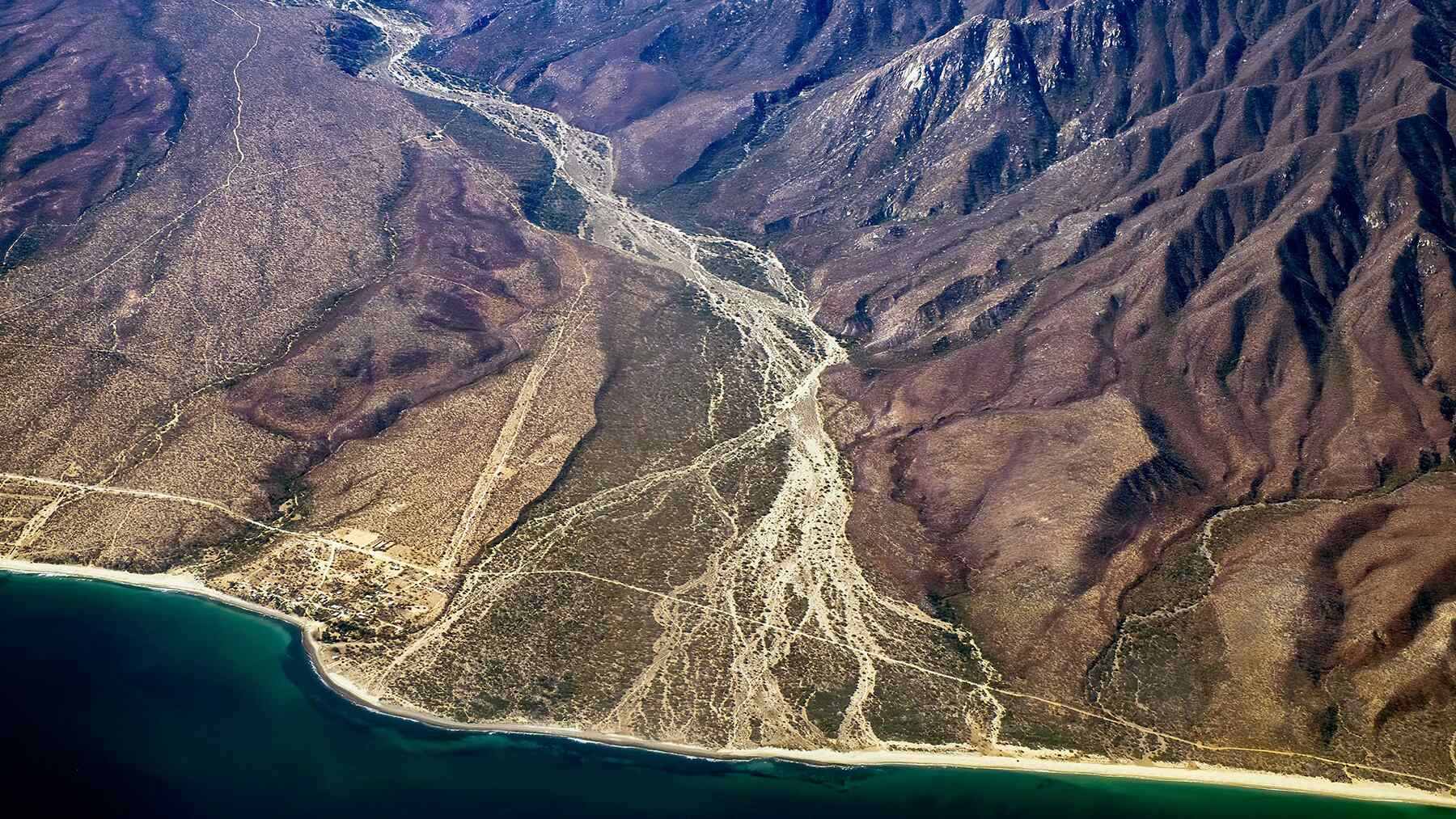 Kalifornijoje gręžiant geoterminei energijai aptiktas milžiniškas ličio klodas: ką tai keičia