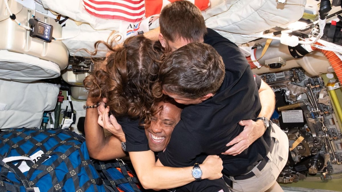 „Artemis II“ astronautai prabilo apie šiurpą keliantį grįžimą: užtenka 1 laipsnio klaidos