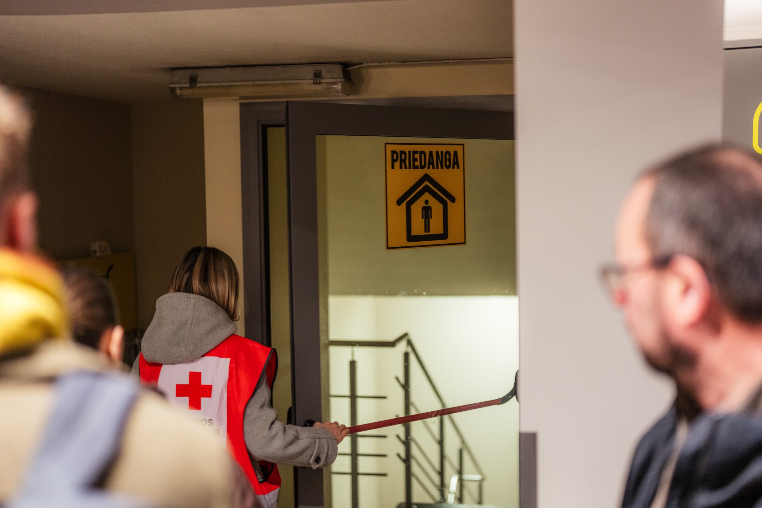 „Lietuvos Raudonasis Kryžius“ kviečia į nemokamas civilinės saugos ekskursijas 7 miestuose