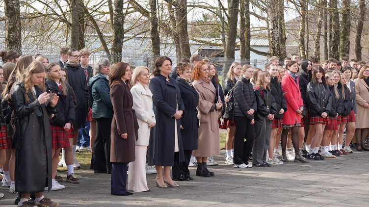 Dianos Nausėdienės vizitas Vilkaviškio rajone: kas pasakyta apie DI, mokyklas ir vaikų gerovę