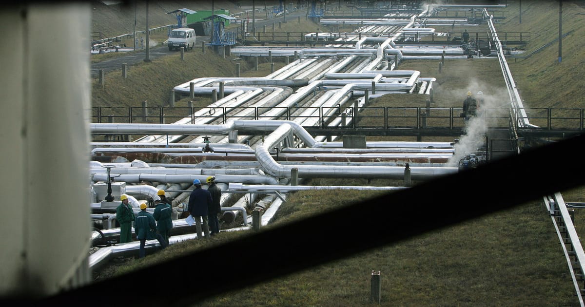 Zelenskis skelbia: sutvarkytas „Družba“ vamzdynas, Vengrija gali atblokuoti 90 mlrd. ES paskolą