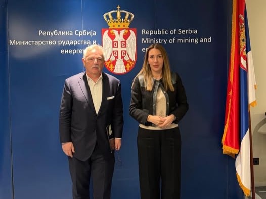 Serbija brėžia raudonas linijas NIS pardavimo derybose su „MOL“: ko siekia Belgradas