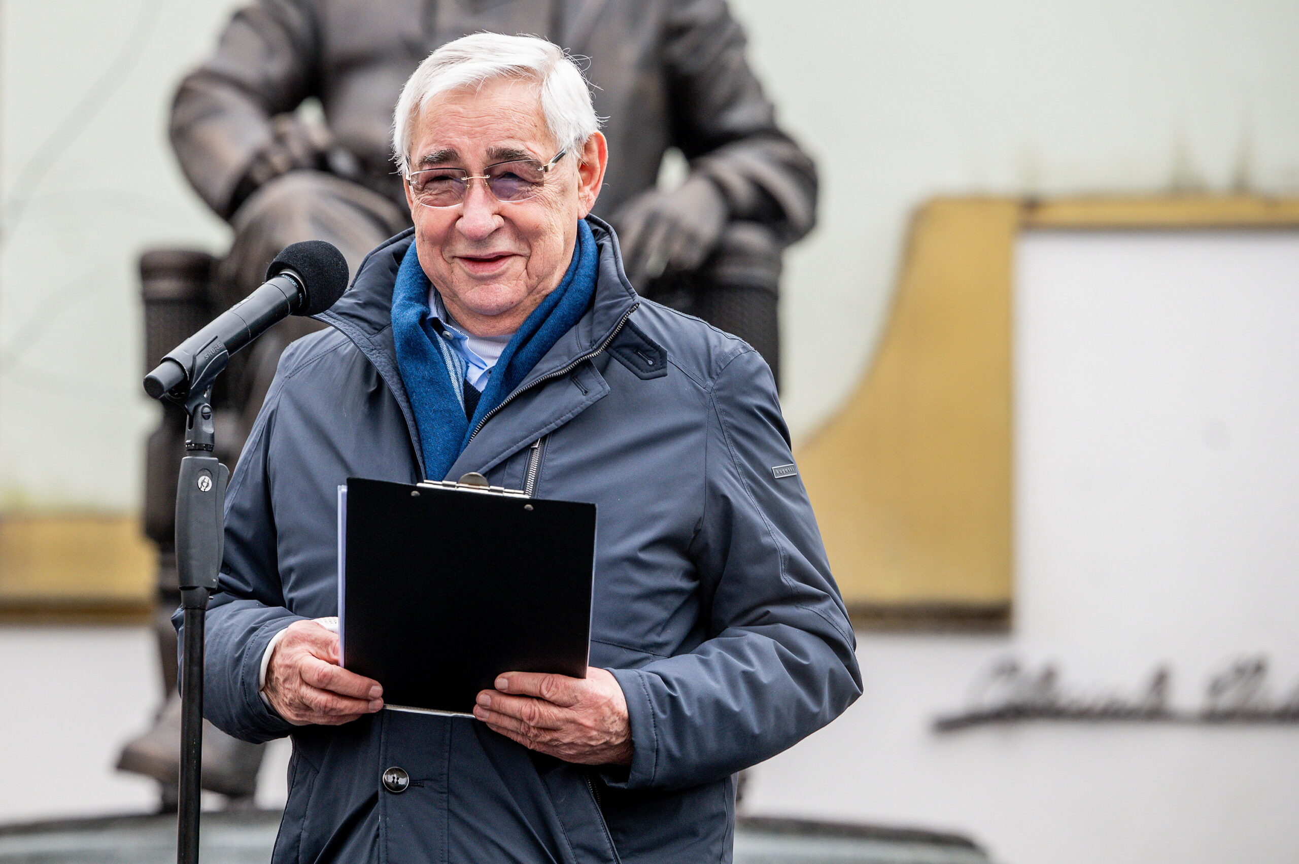 Kaunas skiria garbės piliečio vardus A. Rakauskui ir dr. P. Kizniui: kuo jie nusipelnė miestui
