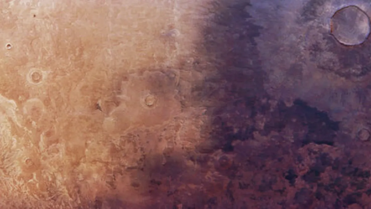Paslaptis Marse: tamsi dėmė 50 metų slenka per Utopia Planitia, mokslininkai neturi atsakymo