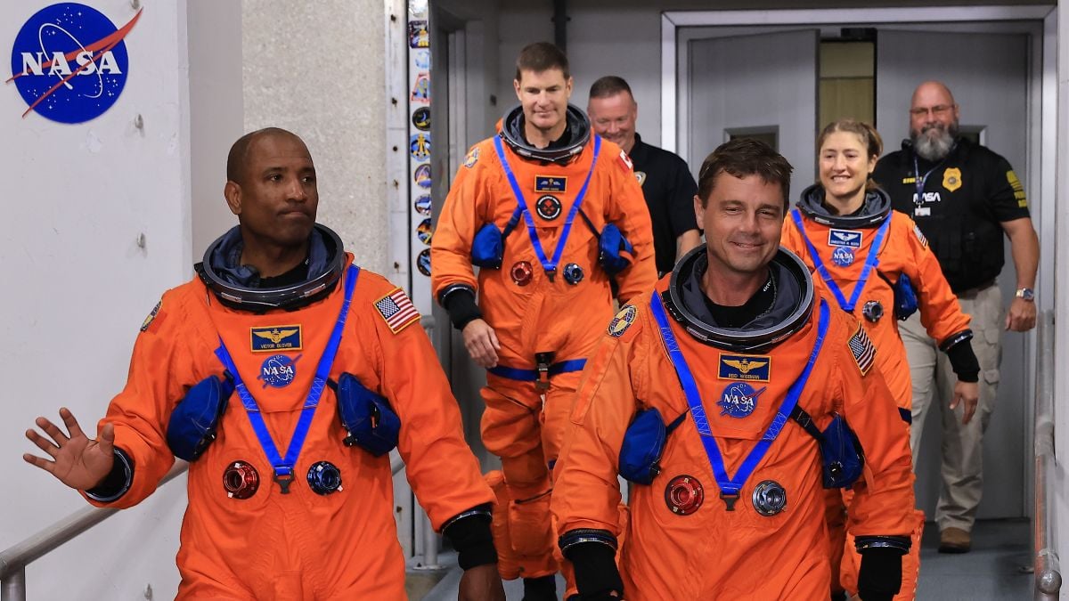 NASA „Artemis II“ kyla į Mėnulį: pirmas įgulos skrydis po 53 metų ir naujas rekordas