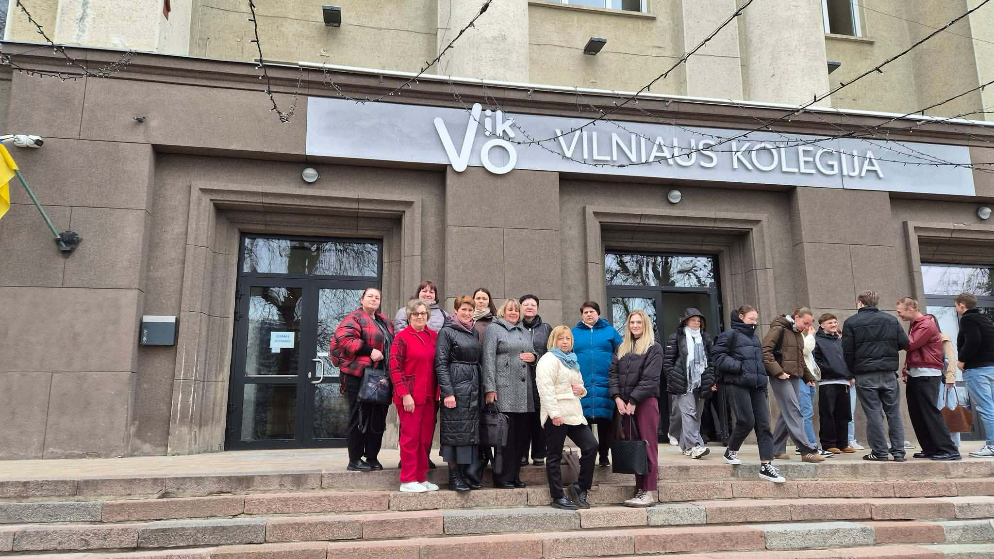Varėnos socialinės darbuotojos nustebino respublikinėje konferencijoje – jų pranešimai sulaukė dėmesio