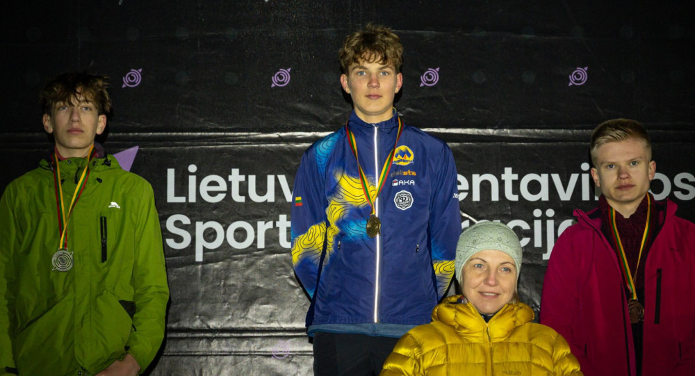 Naktinis Lietuvos orientavimosi čempionatas baigėsi sensacija: alytiškiai susižėrė medalius