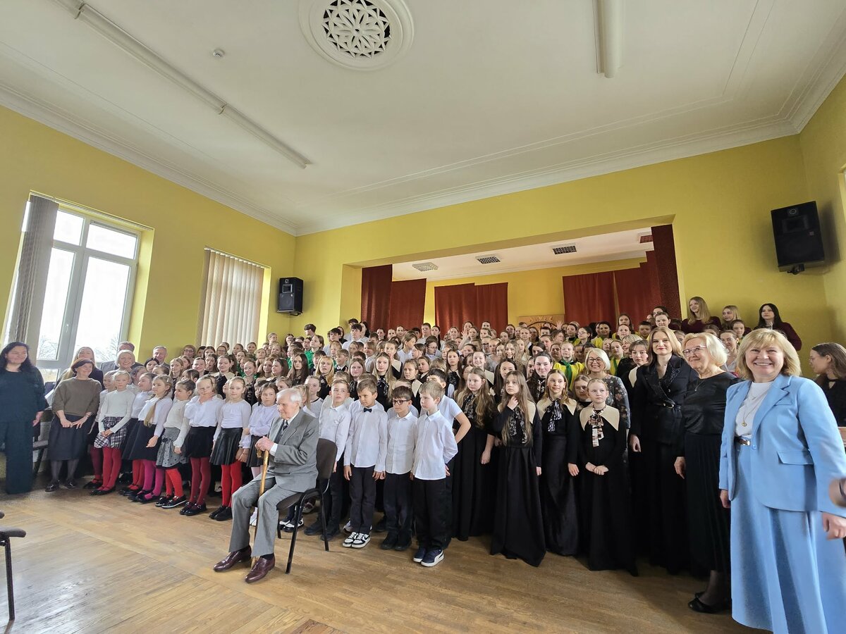 Kupiškyje nuaidėjo chorų festivalis Sąskambiai: kaip jaunieji dainininkai pažymėjo miesto gimtadienį