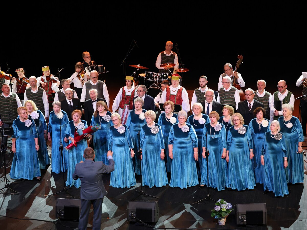 Marijampolėje nuaidėjo 25-metis: „Bočiai“ jubiliejų pavertė bendrystės ir muzikos švente