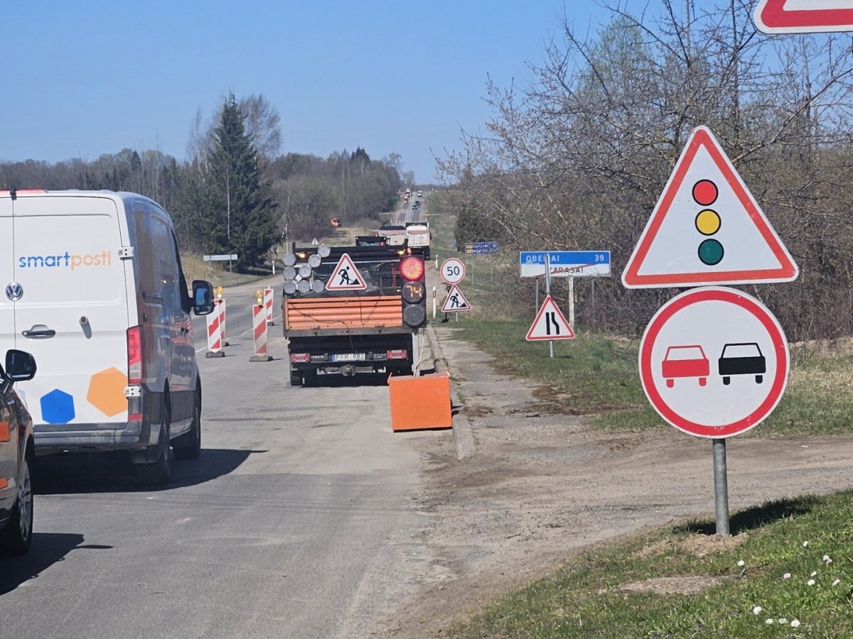 Kelyje Zarasai–Bradesiai–Obeliai startuoja „dešiniojo rato“ remonto darbai: tvarkys provėžas