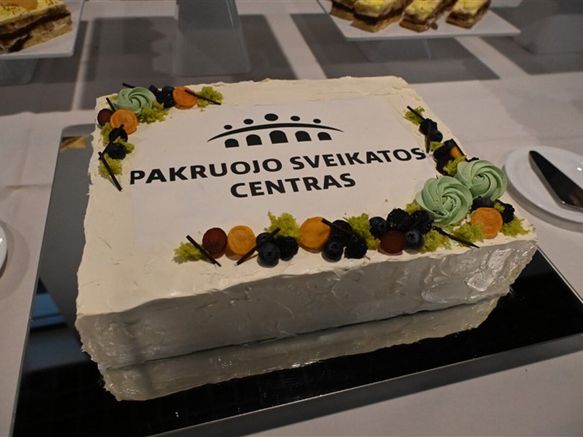 Pakruojo sveikatos centro medikams – padėkos ir apdovanojimai: kas šiemet išskirti profesinės dienos proga