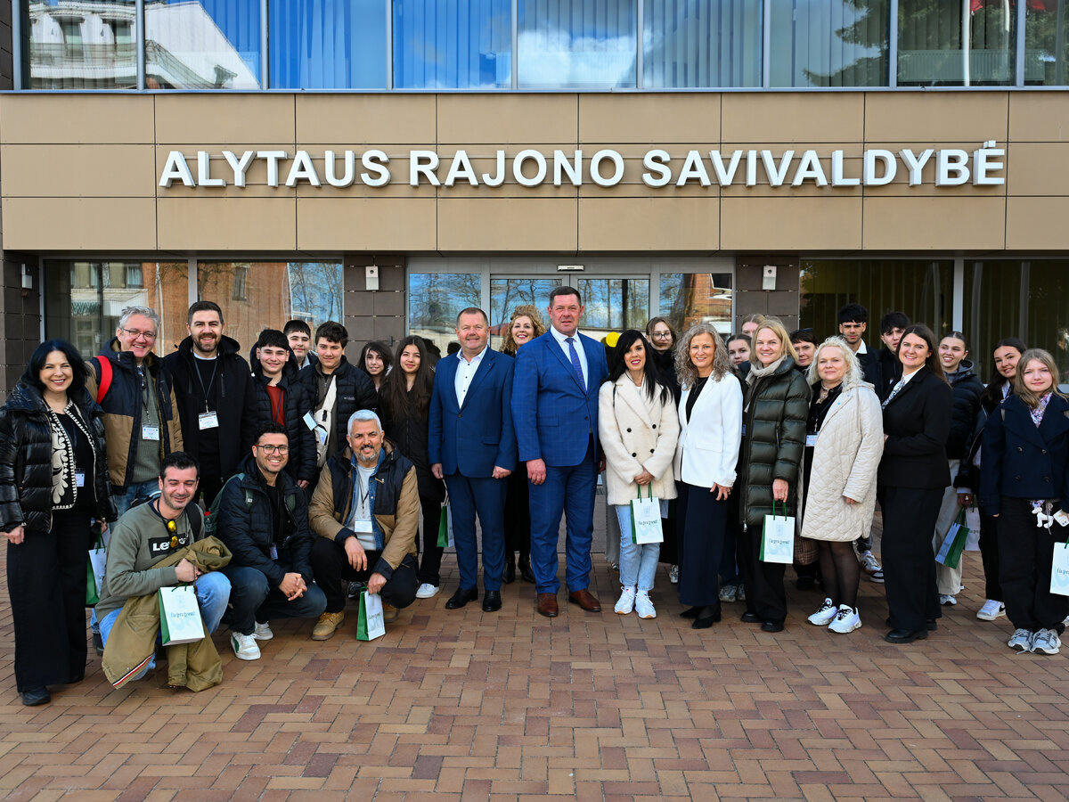 Erasmus+ Alytaus rajone: kaip menas padeda įtraukti SUP mokinius ir ką parsivežė partneriai